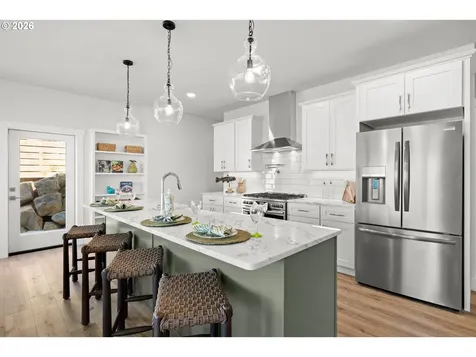 2528 SW Coral Avenue Lincoln City OR 97367