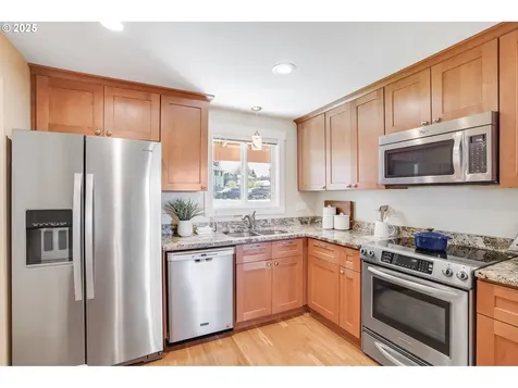 3300 NE 138th Place Portland OR 97230