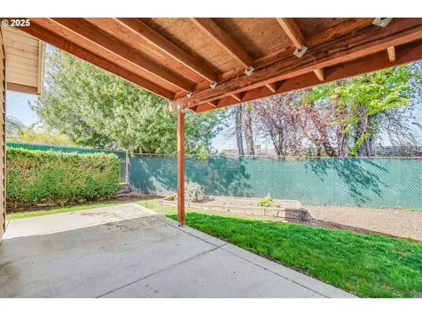 3300 NE 138th Place Portland OR 97230