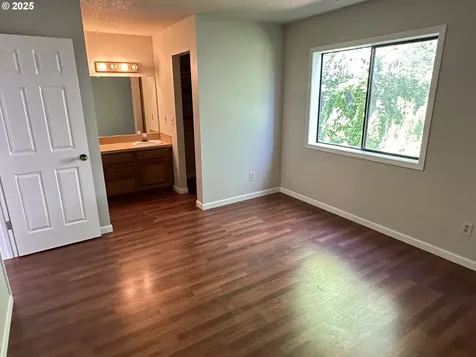 11245 SW Morgen Court Portland OR 97223