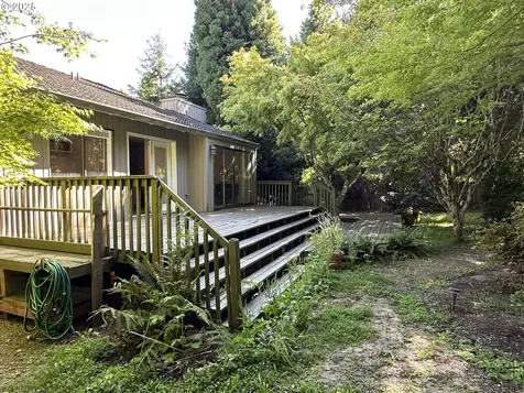 11245 SW Morgen Court Portland OR 97223