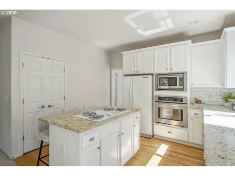 4983 Bilford Lane Lake Oswego OR 97035