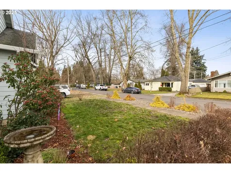 314 Oak Street Woodburn OR 97071
