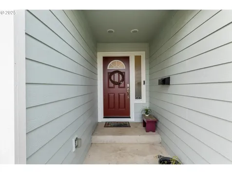 314 Oak Street Woodburn OR 97071