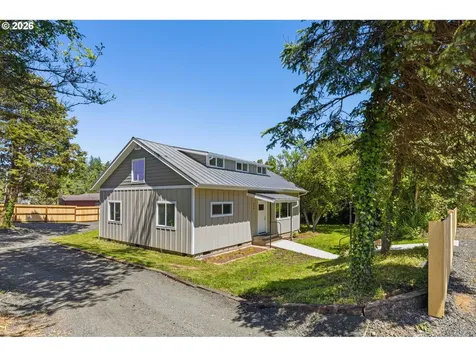 950 Exchange Street North Bend OR 97459