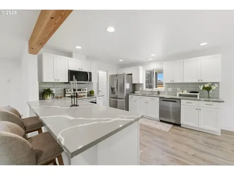 950 Exchange Street North Bend OR 97459