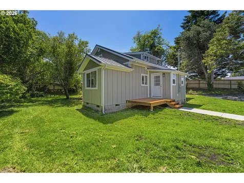 950 Exchange Street North Bend OR 97459