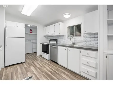 18485 SW Pacific Drive Tualatin OR 97062