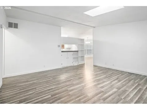 18485 SW Pacific Drive Tualatin OR 97062