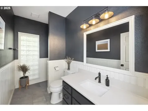 8533 SW 37th Avenue Portland OR 97219