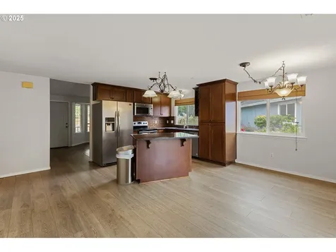 1814 SE 175th Avenue Vancouver WA 98683