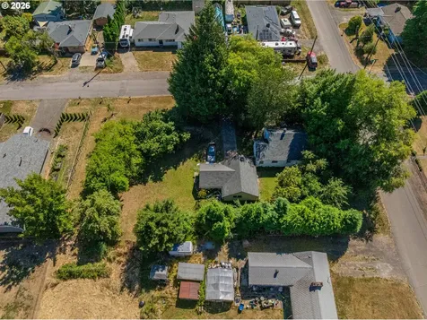 895 Elma Avenue SE Salem OR 97317