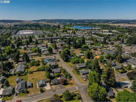 895 Elma Avenue SE Salem OR 97317