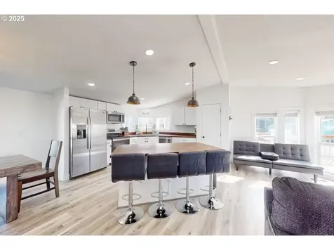 1058 NE Smith Street Rockaway Beach OR 97136