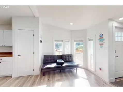 1058 NE Smith Street Rockaway Beach OR 97136
