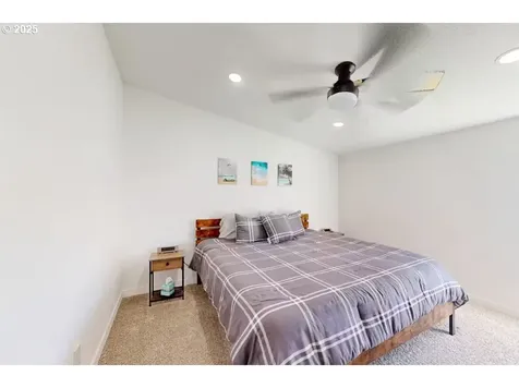 1058 NE Smith Street Rockaway Beach OR 97136