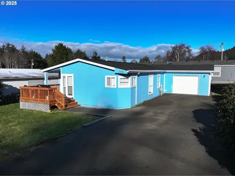 1058 NE Smith Street Rockaway Beach OR 97136