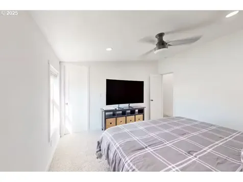 1058 NE Smith Street Rockaway Beach OR 97136