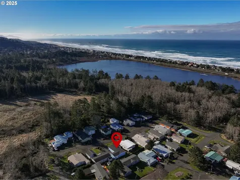 1058 NE Smith Street Rockaway Beach OR 97136