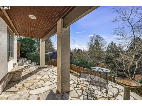 2320 NE Gile Terrace Portland OR 97212