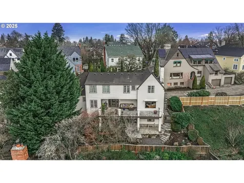2320 NE Gile Terrace Portland OR 97212