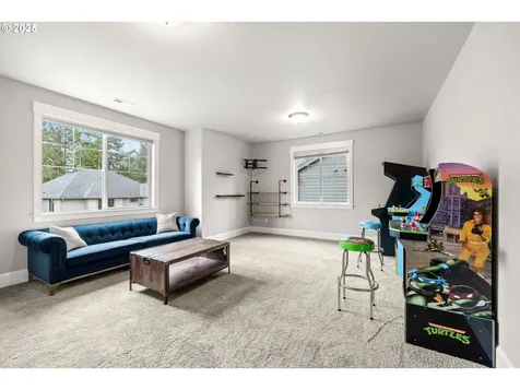 7471 SW Bellrose Lane Portland OR 97223