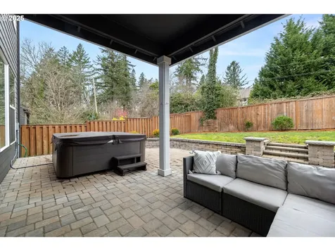 7471 SW Bellrose Lane Portland OR 97223