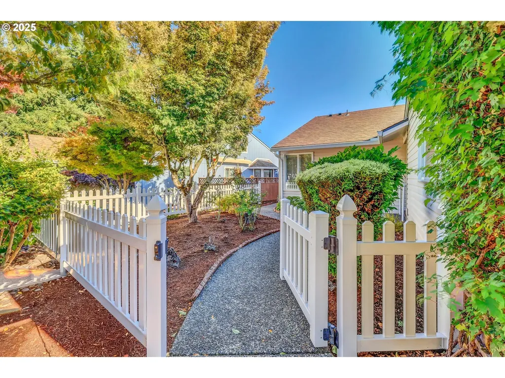 2406 NE 151st Avenue Portland OR 97230