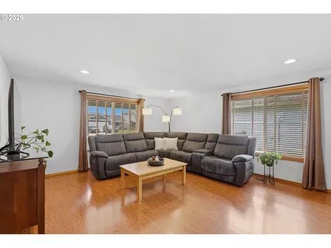 111 Mission Road Kelso WA 98626
