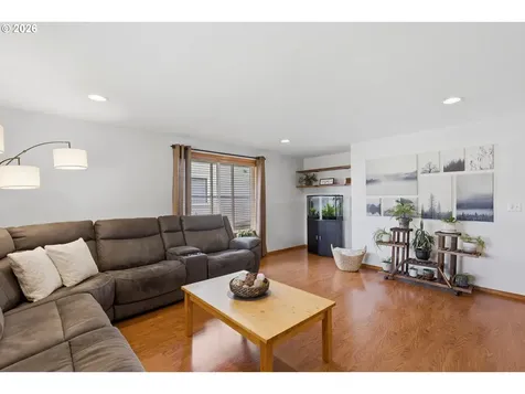 111 Mission Road Kelso WA 98626