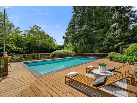 7320 SW Northvale Way Portland OR 97225