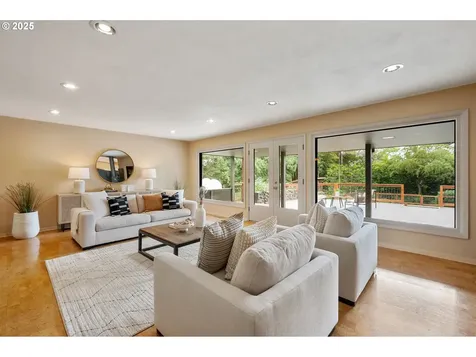 7320 SW Northvale Way Portland OR 97225