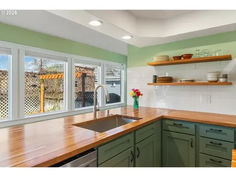 217 W 8th Street The Dalles OR 97058