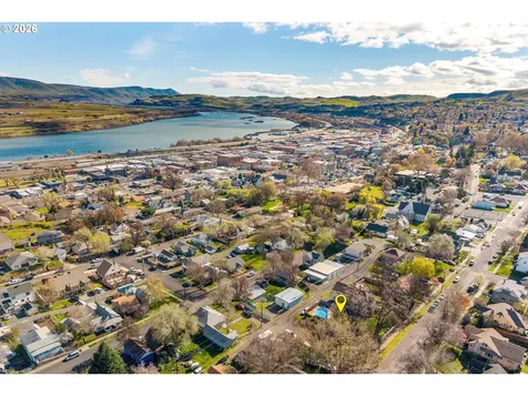 217 W 8th Street The Dalles OR 97058