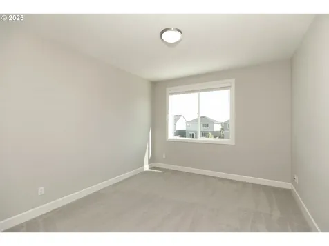 16922 NW Madrone Street Portland OR 97229