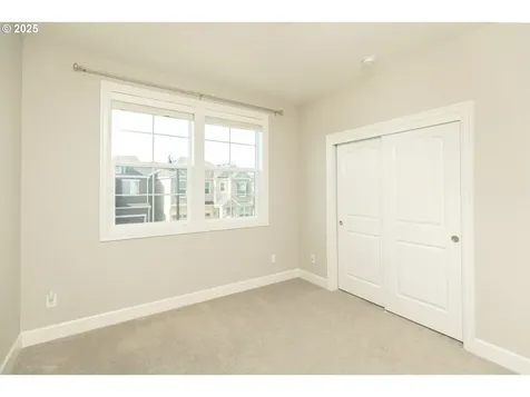 16922 NW Madrone Street Portland OR 97229