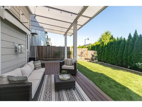 16922 NW Madrone Street Portland OR 97229