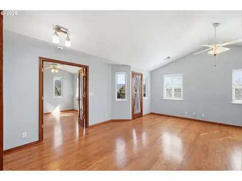 33626 Paiute Lane Eugene OR 97408