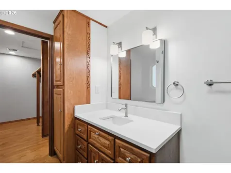 33626 Paiute Lane Eugene OR 97408