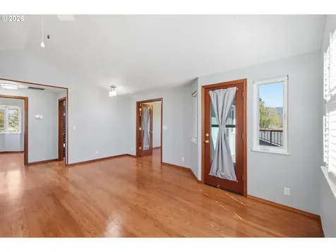 33626 Paiute Lane Eugene OR 97408