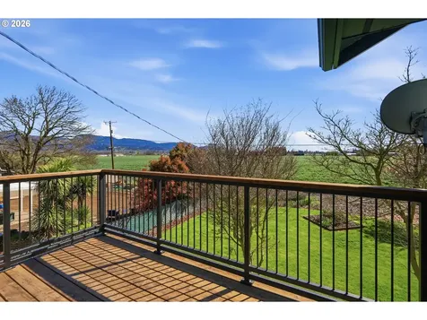33626 Paiute Lane Eugene OR 97408