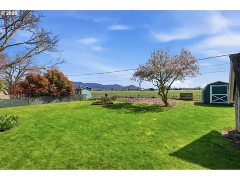 33626 Paiute Lane Eugene OR 97408