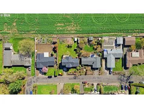 33626 Paiute Lane Eugene OR 97408