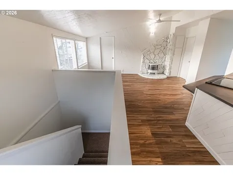 529 SW 32nd Street Lincoln City OR 97367