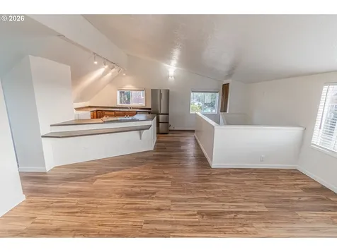 529 SW 32nd Street Lincoln City OR 97367
