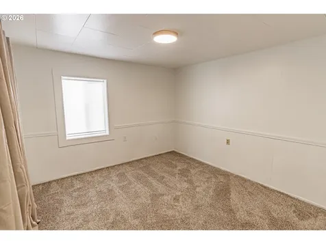 529 SW 32nd Street Lincoln City OR 97367