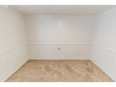 529 SW 32nd Street Lincoln City OR 97367