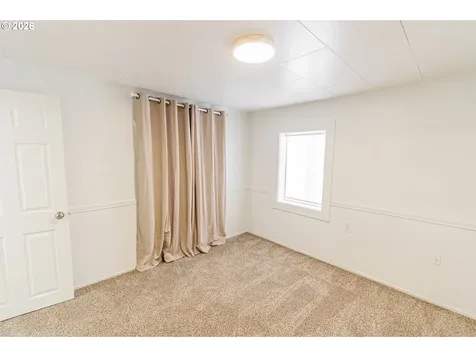 529 SW 32nd Street Lincoln City OR 97367