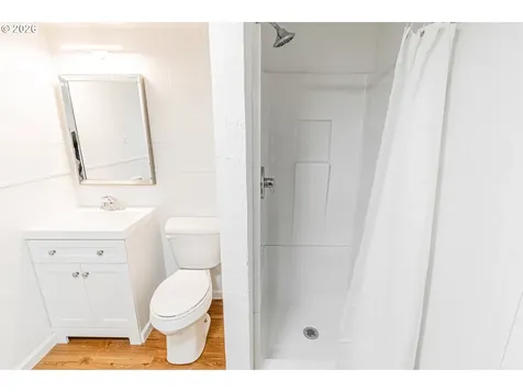 529 SW 32nd Street Lincoln City OR 97367