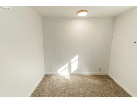 529 SW 32nd Street Lincoln City OR 97367